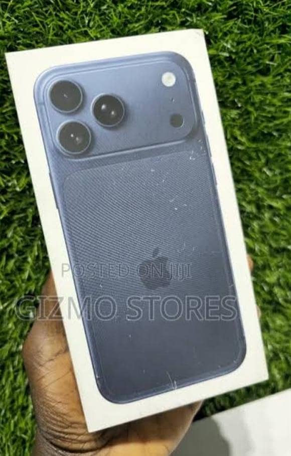 Apple iPhone 17 Pro Max 2
