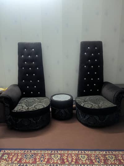 bed room high back chairs