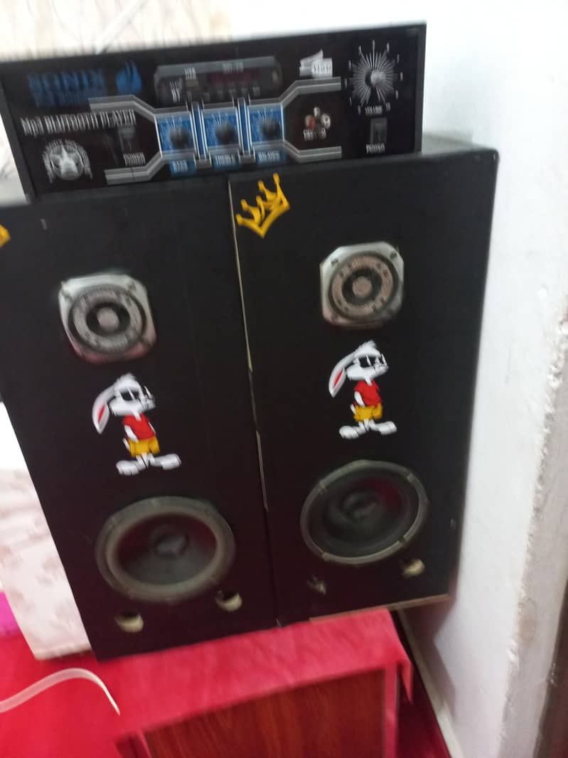 kit with speaker 2