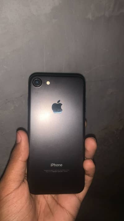 Apple iPhone 7