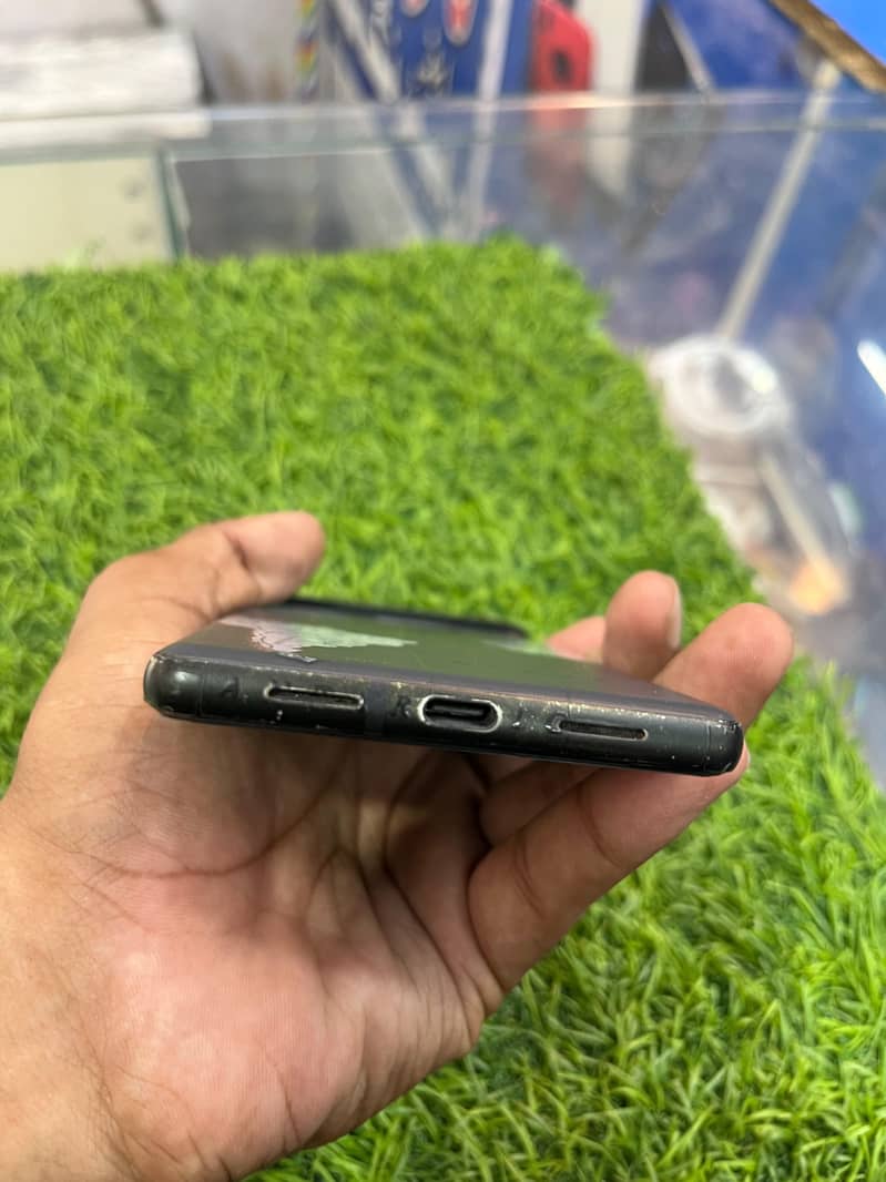Google Pixel 6 3