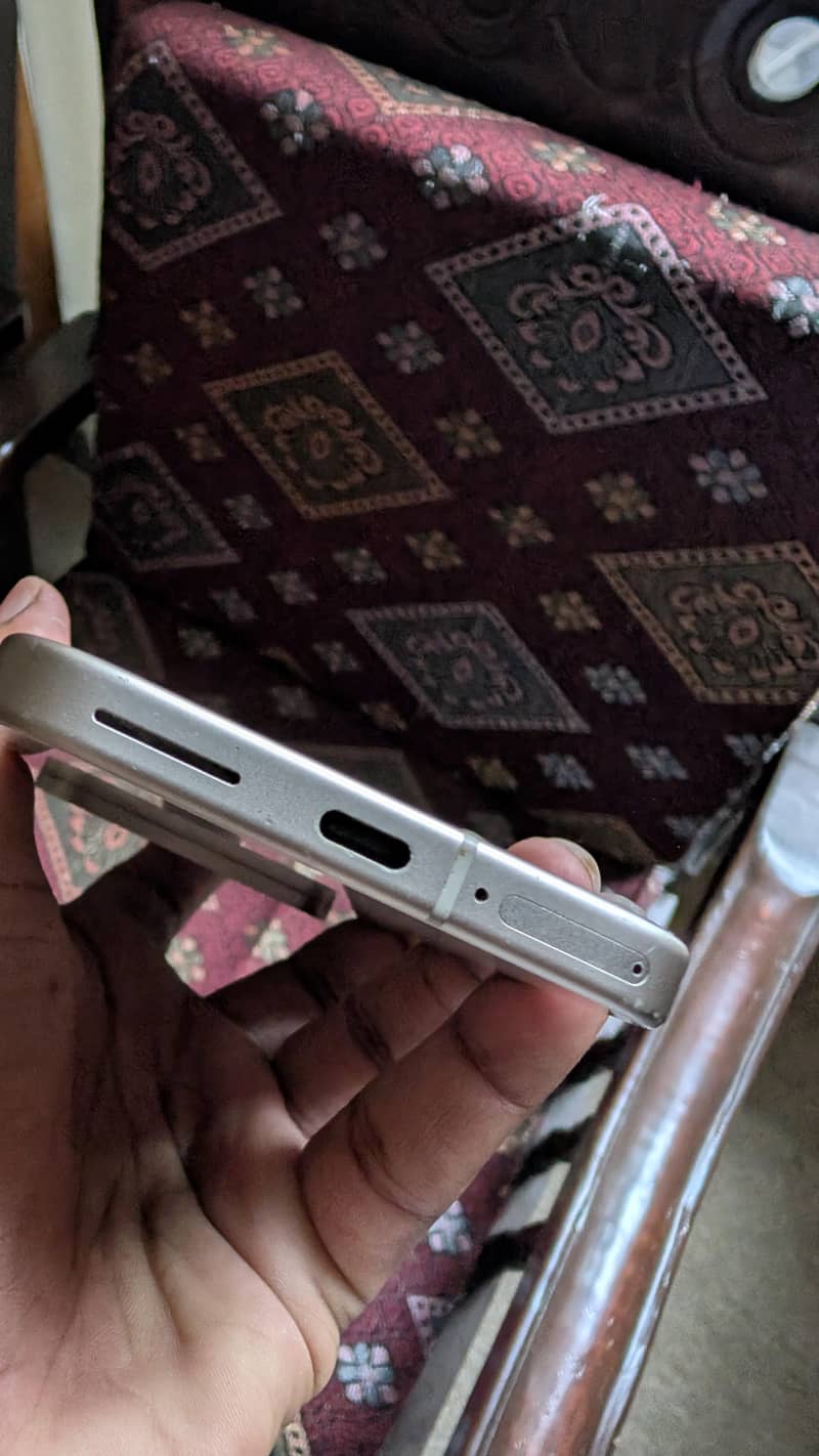Google Pixel 9 3