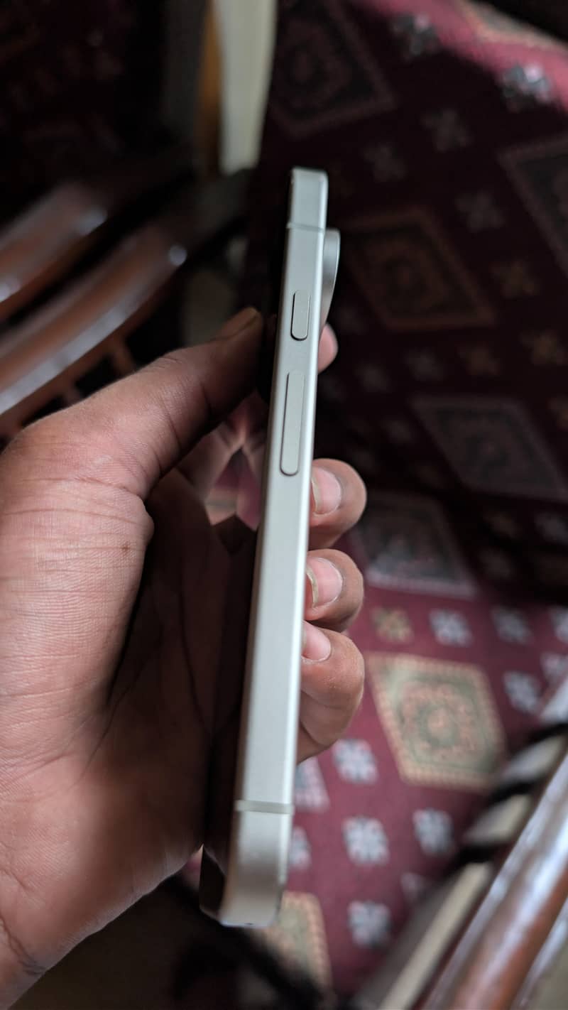 Google Pixel 9 4