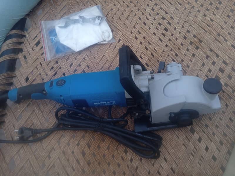 SEMPROX wall CHASER 1
