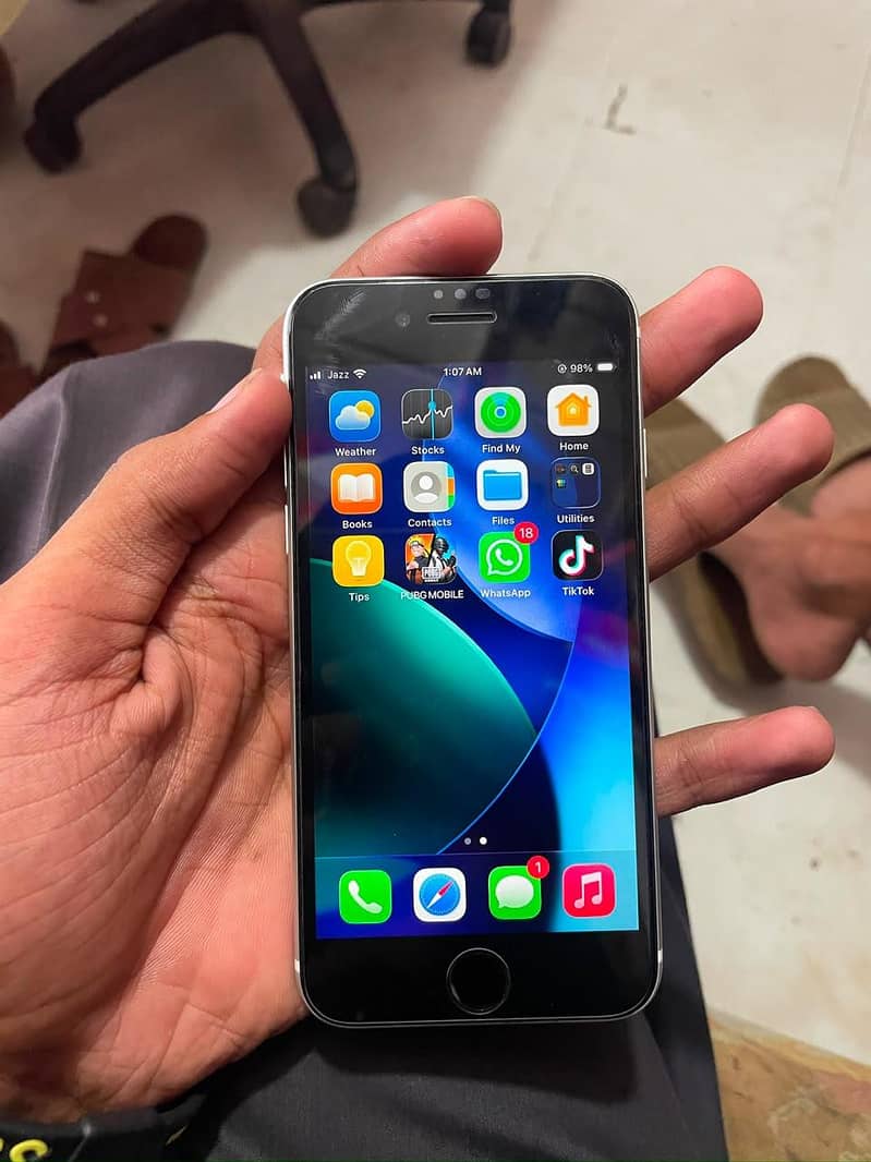 Apple iPhone SE 3