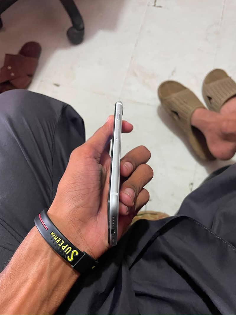Apple iPhone SE 5