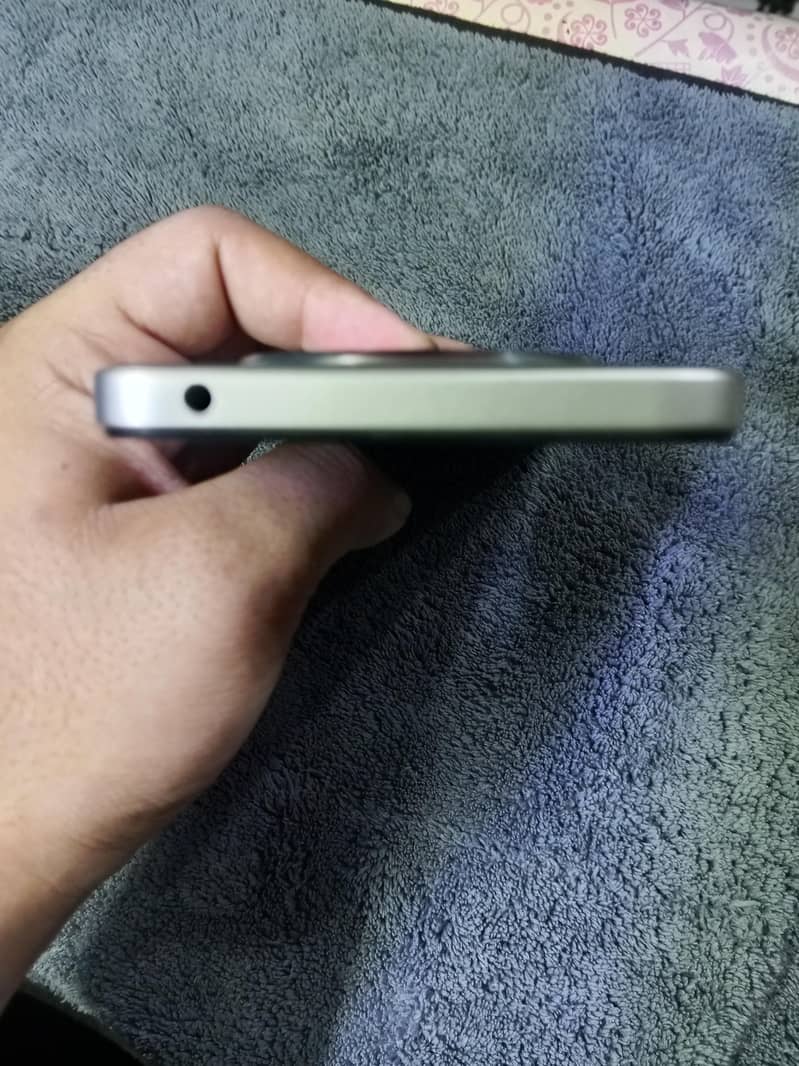 Xiaomi POCO C75 3
