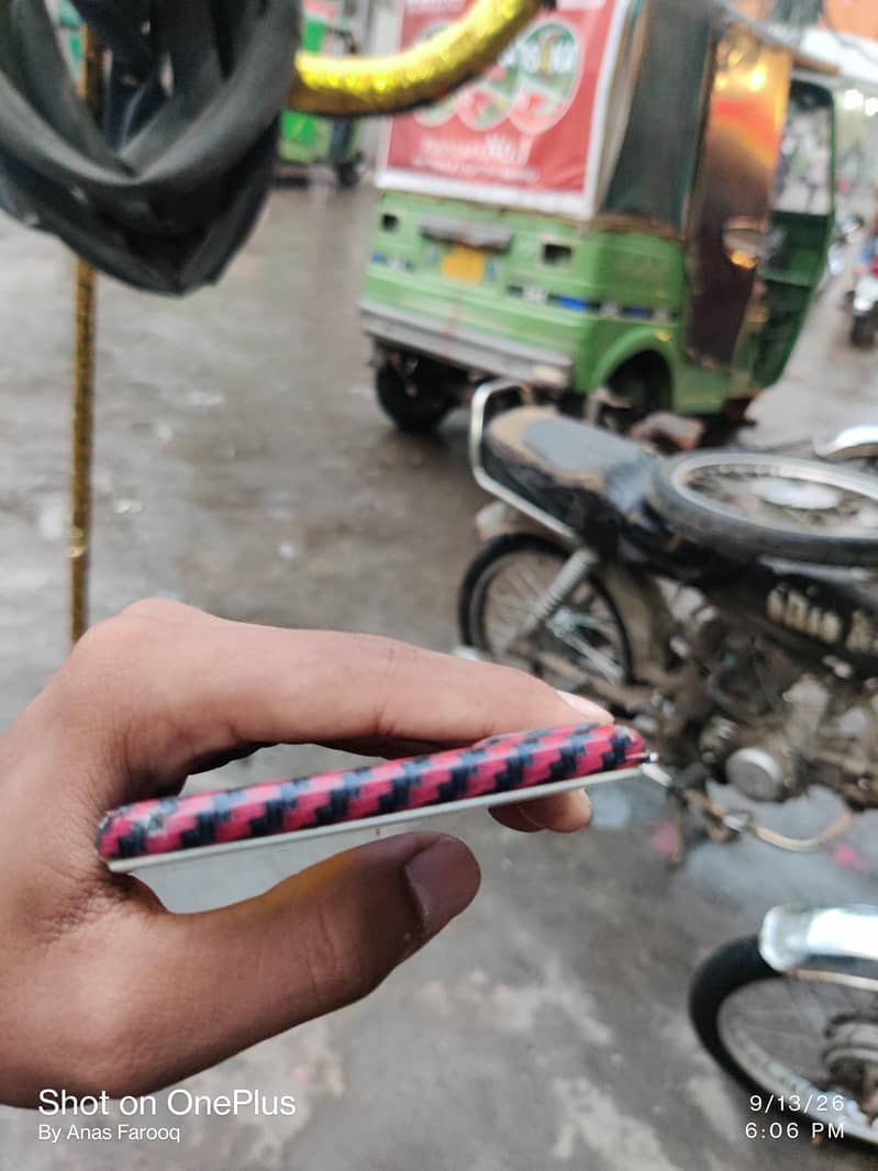 Apple iPhone 7 Plus 3