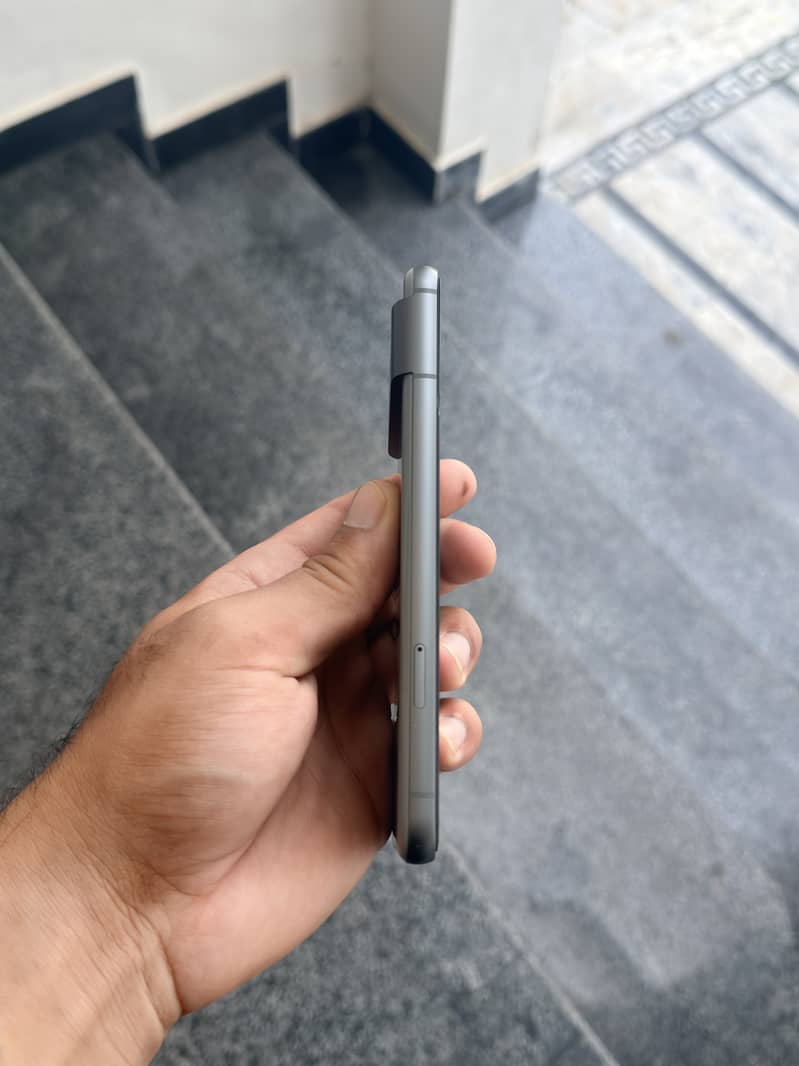Google Pixel 8 3