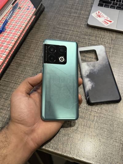 One Plus 10 Pro