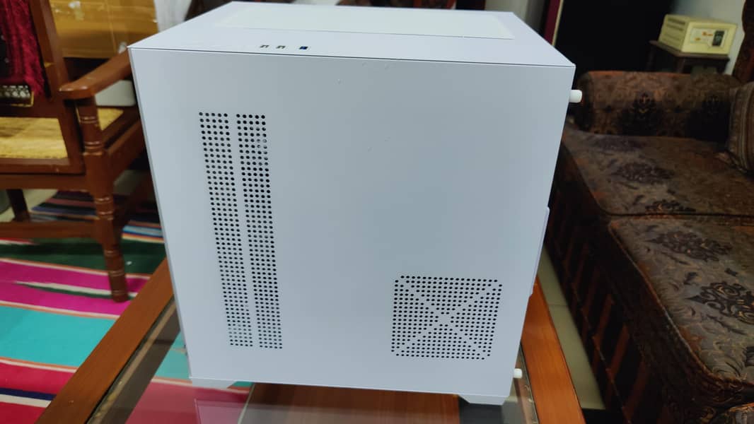 Gaming PC White 1