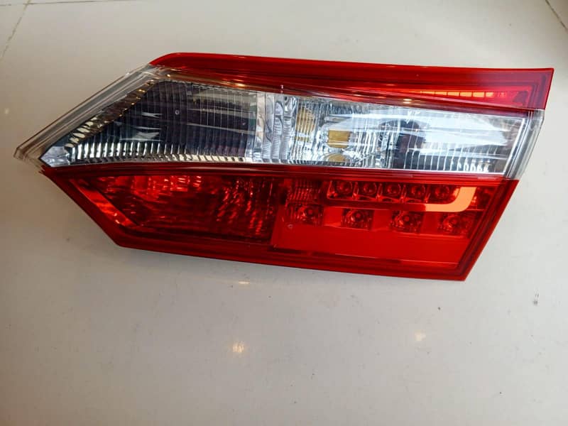 Back Light Corolla 2016 1