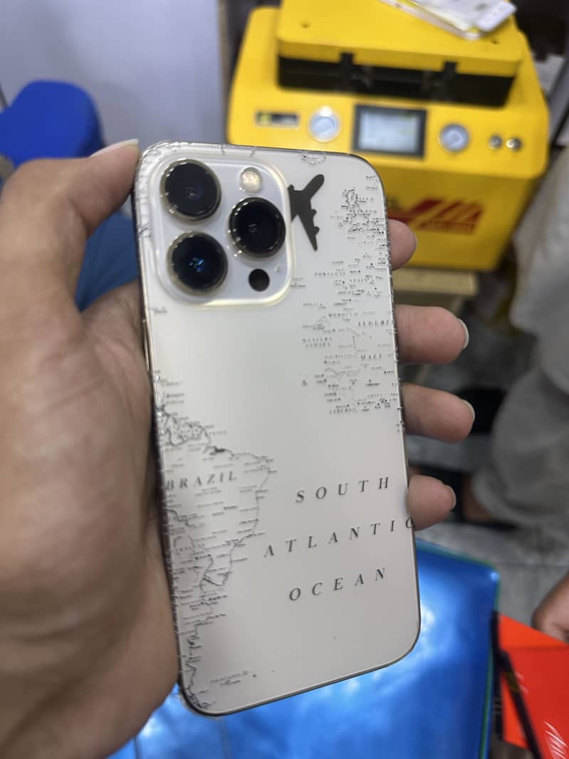 Apple iPhone 13 Pro 0