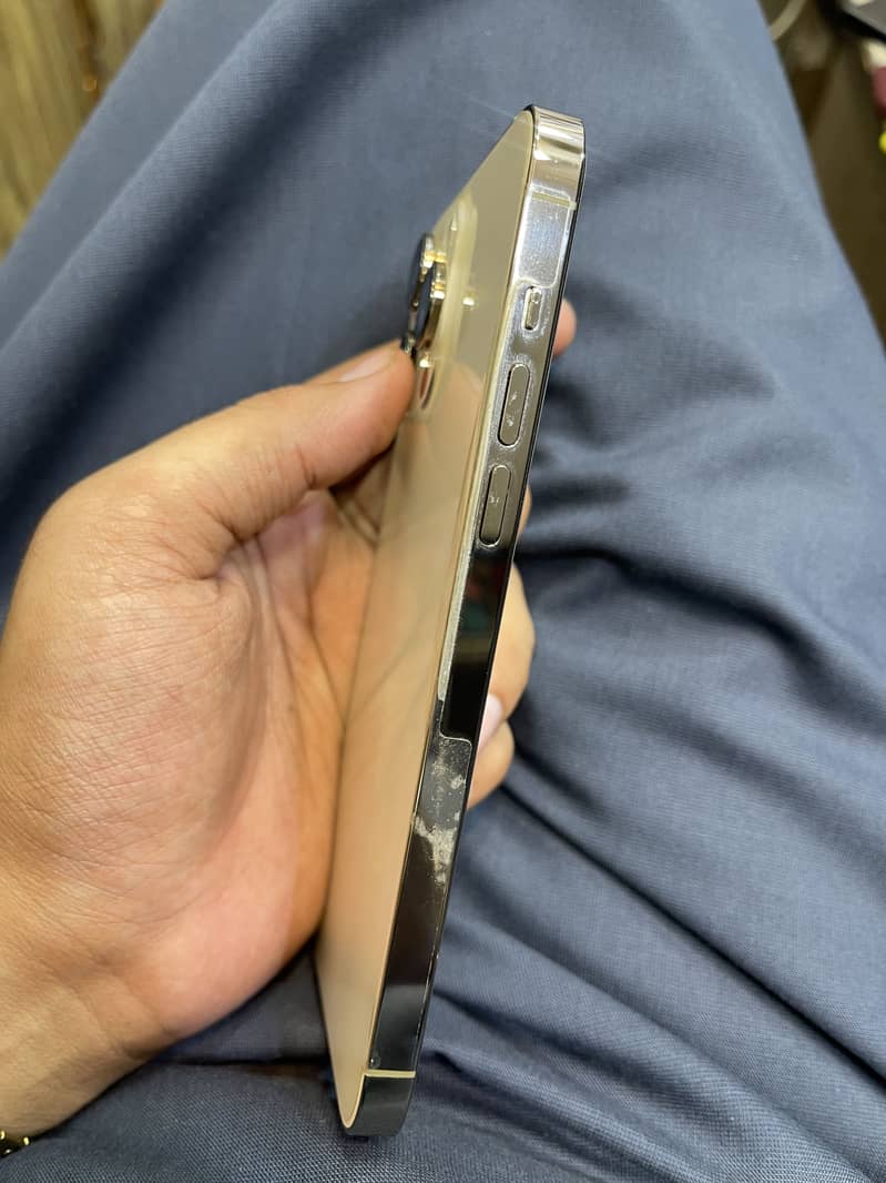 Apple iPhone 14 Pro Max 2