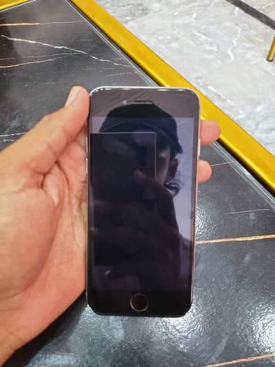 Apple iPhone 6