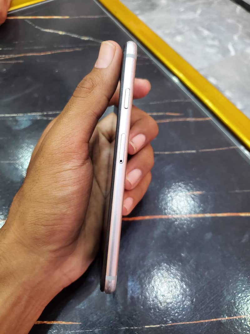 Apple iPhone 6 2
