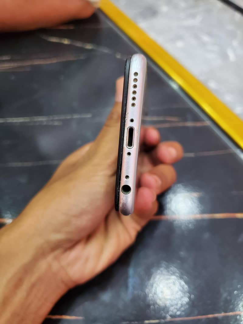 Apple iPhone 6 3