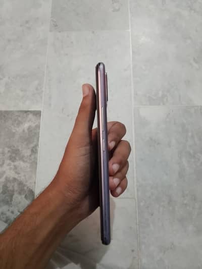 Vivo V20