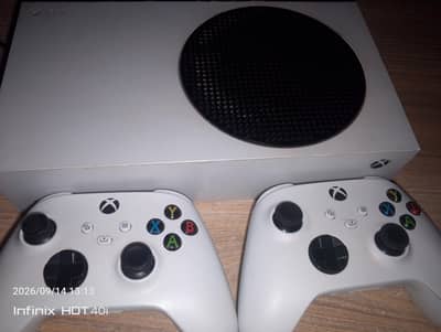 Xbox series S with 2 controllers and original box negotiatable price