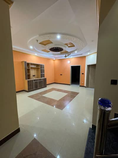 6 Marla 1st Floor Wood Work like New Hot location
