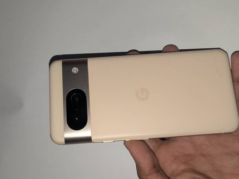 Google Pixel 8 1