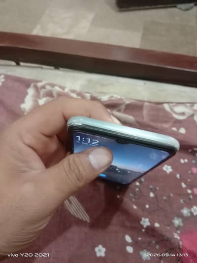 Vivo Y17 memory 256 ram 8 available for sell
