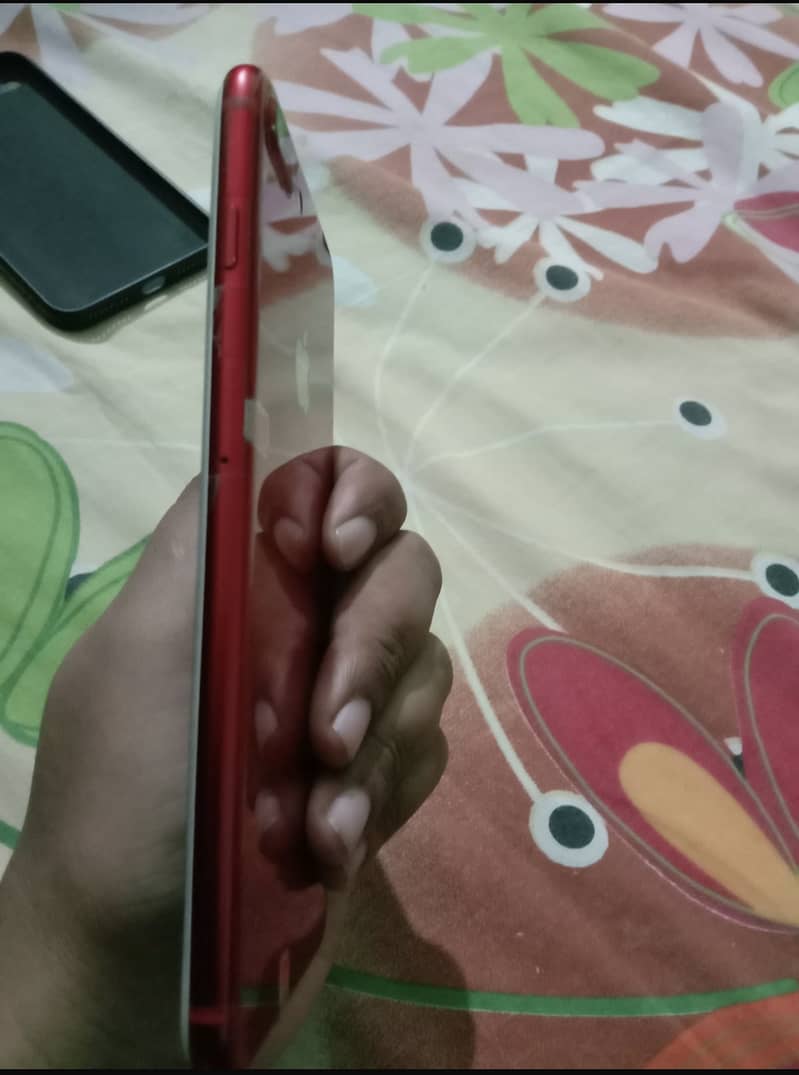 Apple iPhone 7 Plus 3