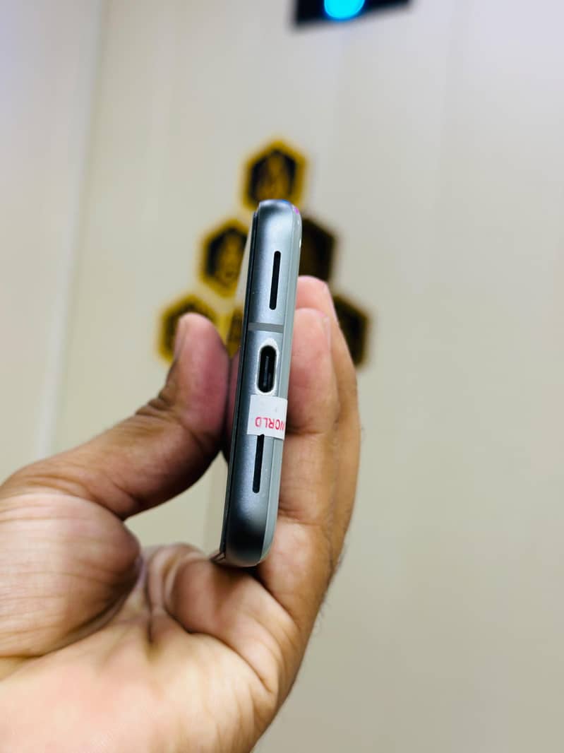 Google Pixel 8 1