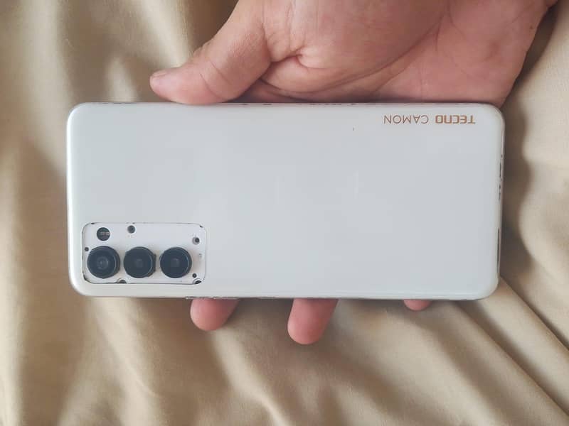 Tecno CAMON 18T 0
