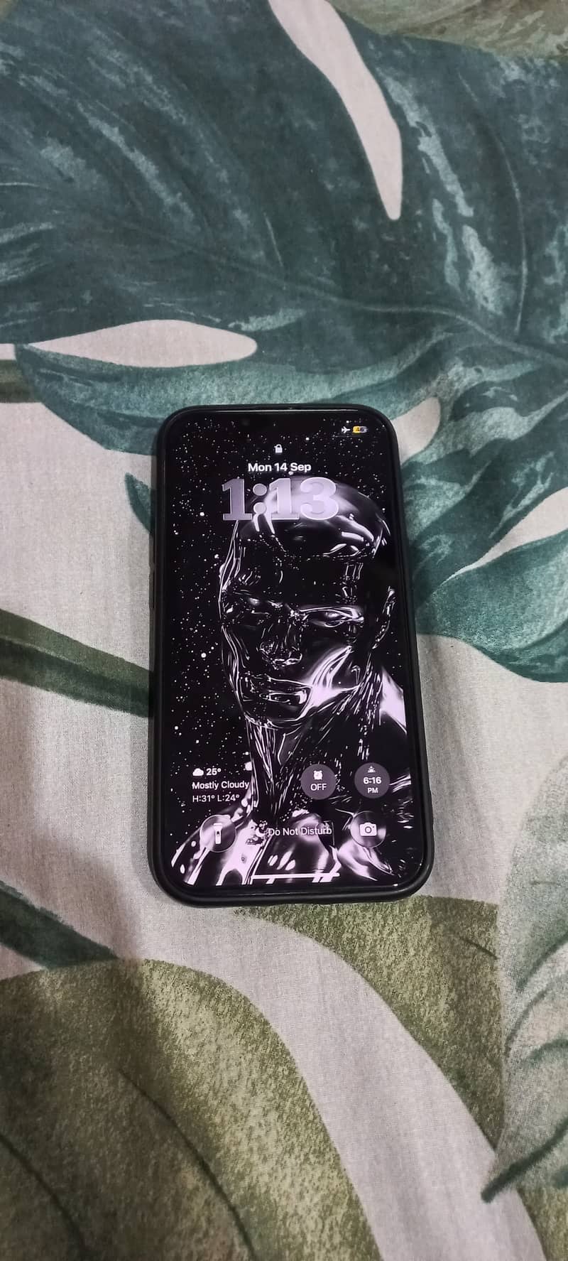 Apple iPhone 13 1
