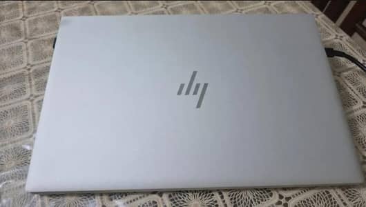 HP ELITEBOOK 830 G8