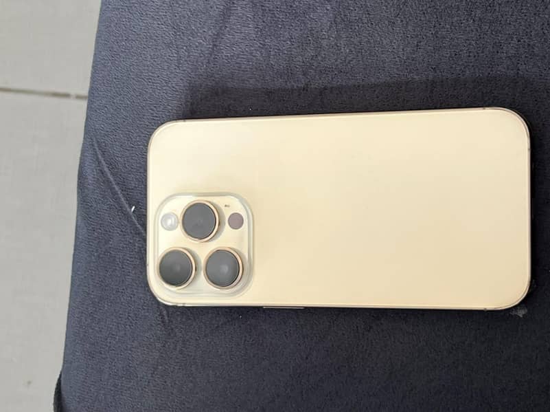 Apple iPhone 14 Pro 2