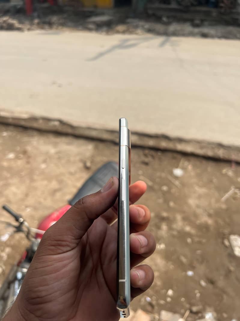 Google Pixel 7 Pro 2