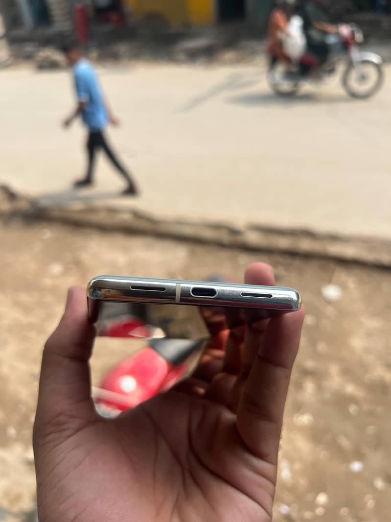 Google Pixel 7 Pro 4