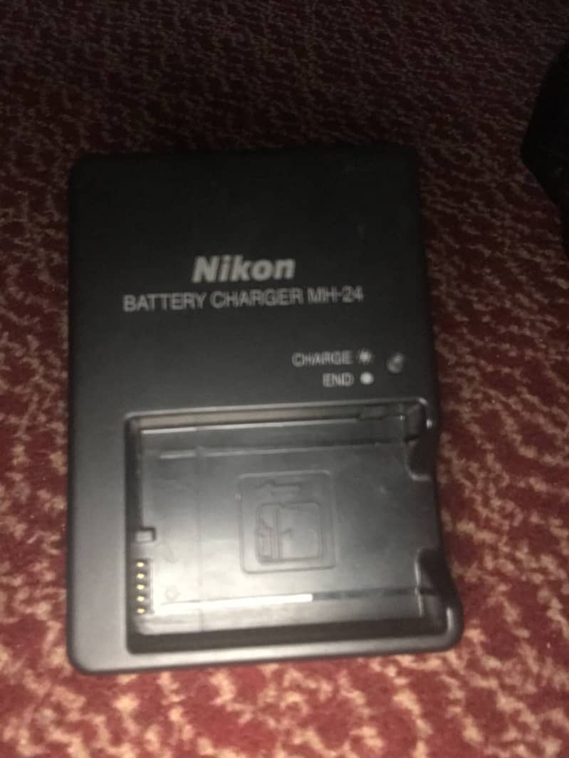 Nikon 3