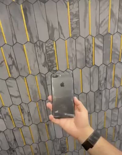 I am selling iPhone 7plus PTA Approved