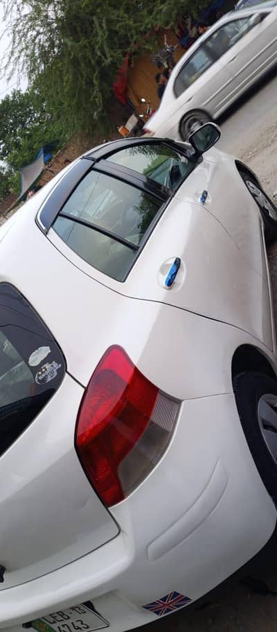 Toyota Vitz 2007