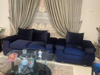 Sofa set slightly used in perfect condition