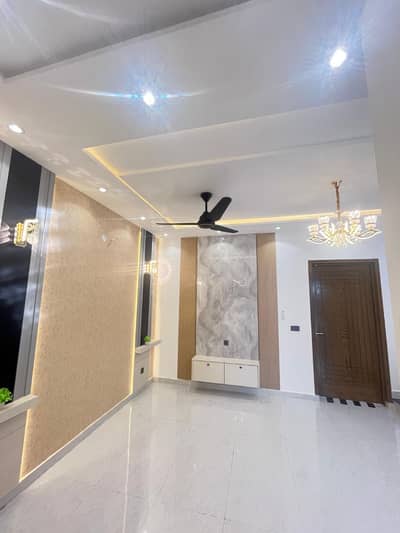 5 Marla House For Sale M7B, Lake City Lahore