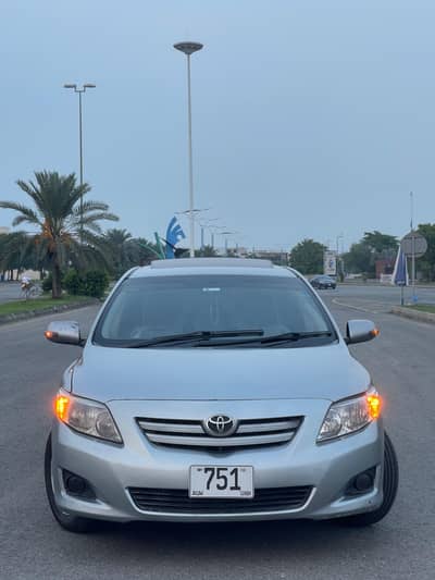 Toyota Corolla Altis 1.8 sr cruisetonic A,t 2011