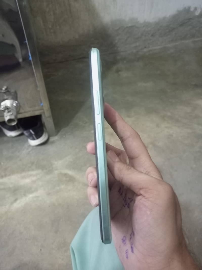OPPO A58 1