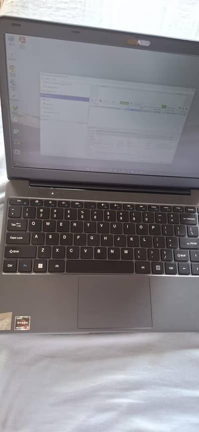 ryzen 5 7430u 16gb ddr4 3200mts 256gb