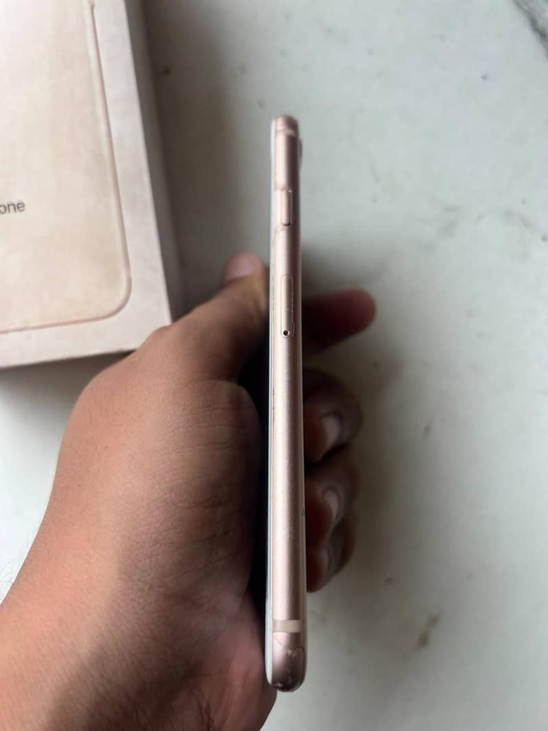 Apple iPhone 8 2