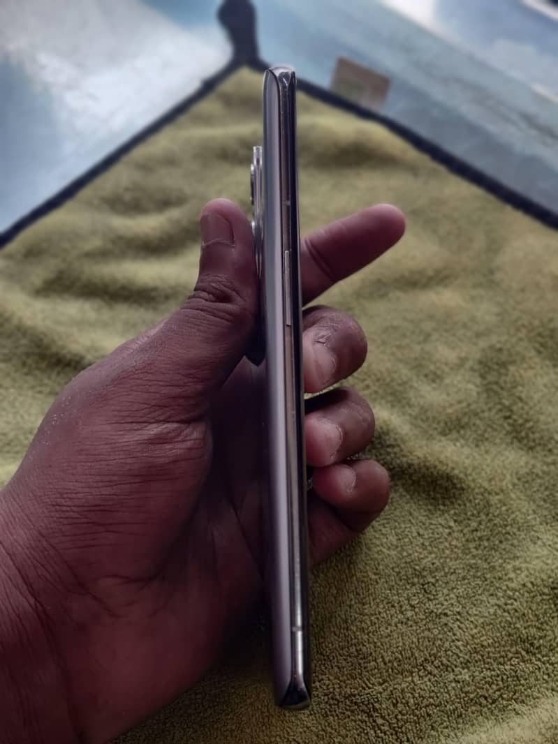 One Plus 9 Pro 5
