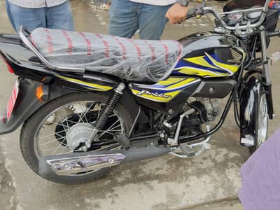 Honda 100 Pridor Scratchless Bike just like new with open invoices