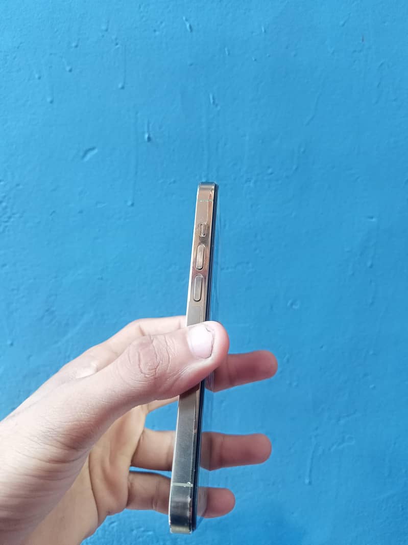Apple iPhone 14 Pro 7