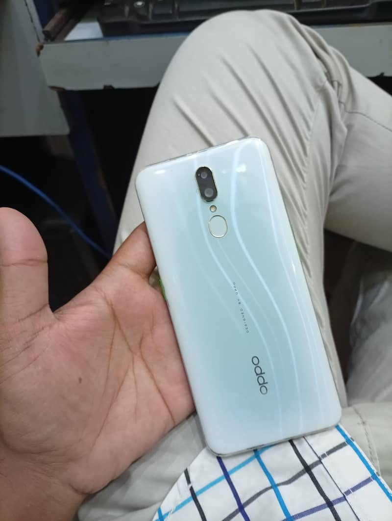 OPPO F11 1