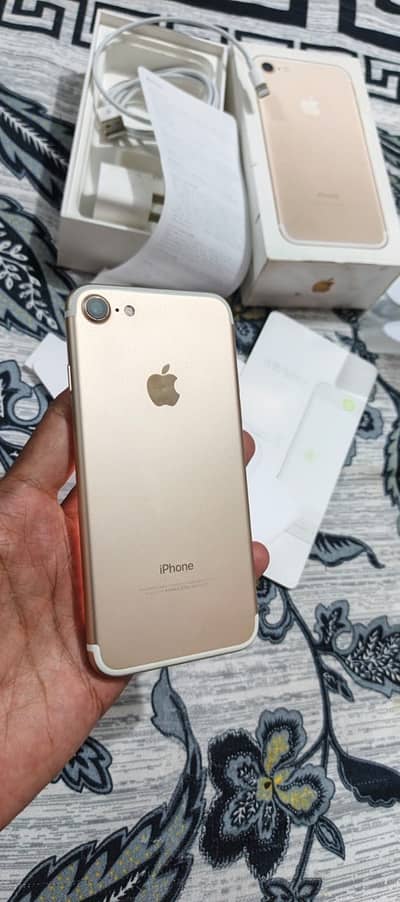 Apple iPhone 7