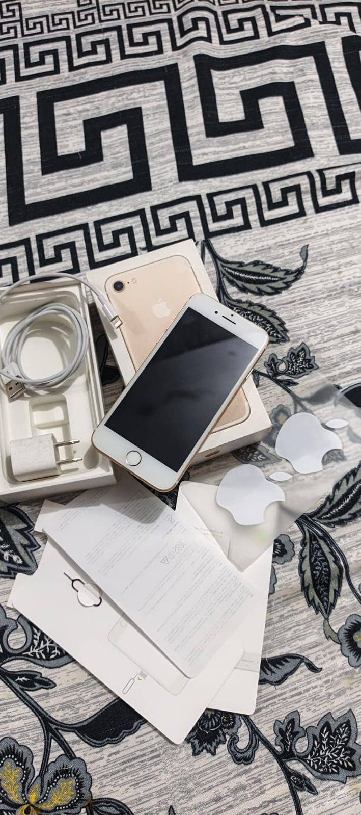Apple iPhone 7 3