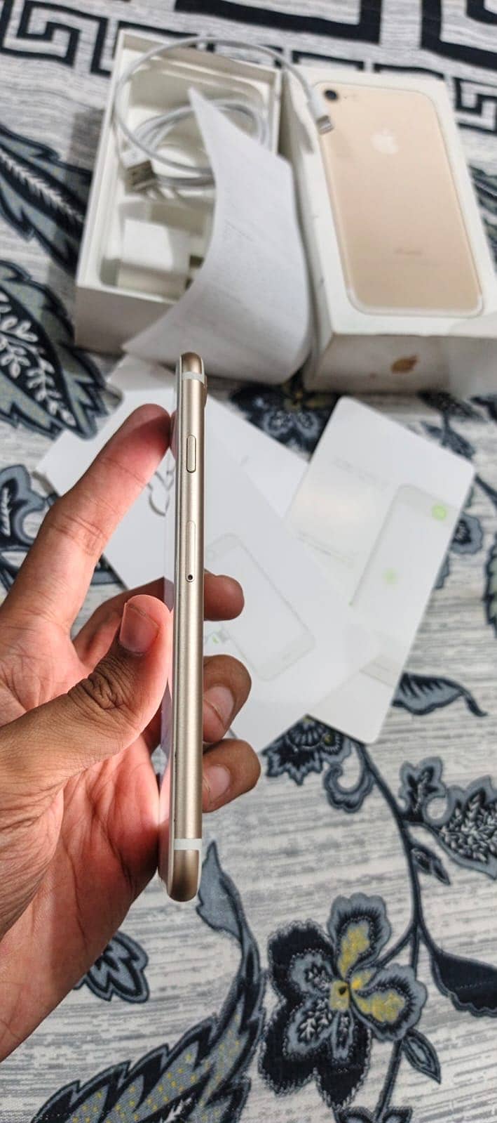 Apple iPhone 7 6
